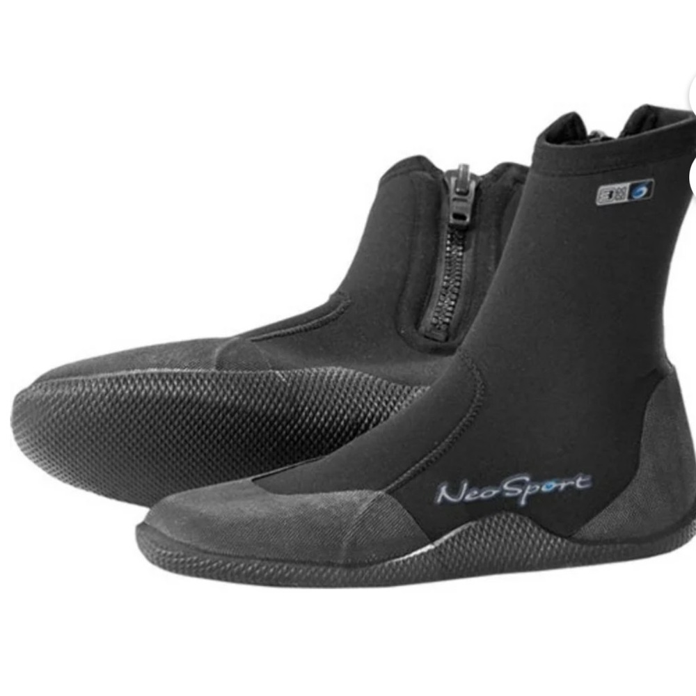 Women's Black Water Shoes